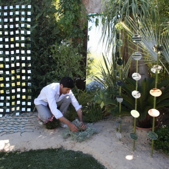 Magnifique décor de miroirs à Saint Tropez, Créateur designer des miroirs design modulables pour vos intérieurs Mickael de Santos