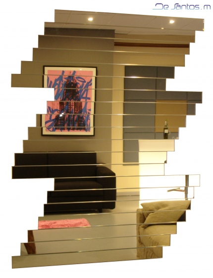 Miroir décoratif qui change de forme à tout instant.