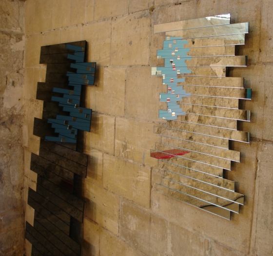 Choisissez la forme qui vous plait, les miroirs de Mickael de Santos changes de forme,une invention et fabrication Française 