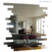 Portrait d'horizon est un miroir au design changeant grasse à ses lamelles de miroir amovibles.En vente chez Steiner à Rouen et 